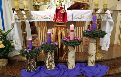 Zdjęcie przedstawia nowenna do dzieciątka Jezus.