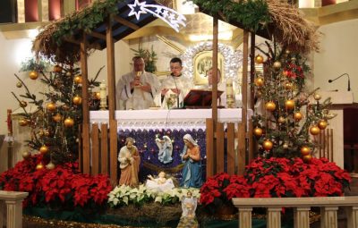 Zdjęcie przedstawia Boże narodzenia.