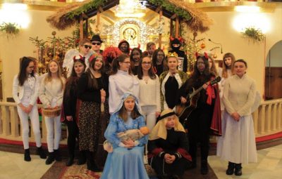 Zdjęcie przedstawia jasełka.