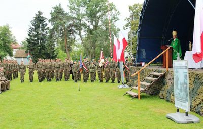 Zdjęcie przedstawia przysięgę WOT w Trzcinicy.